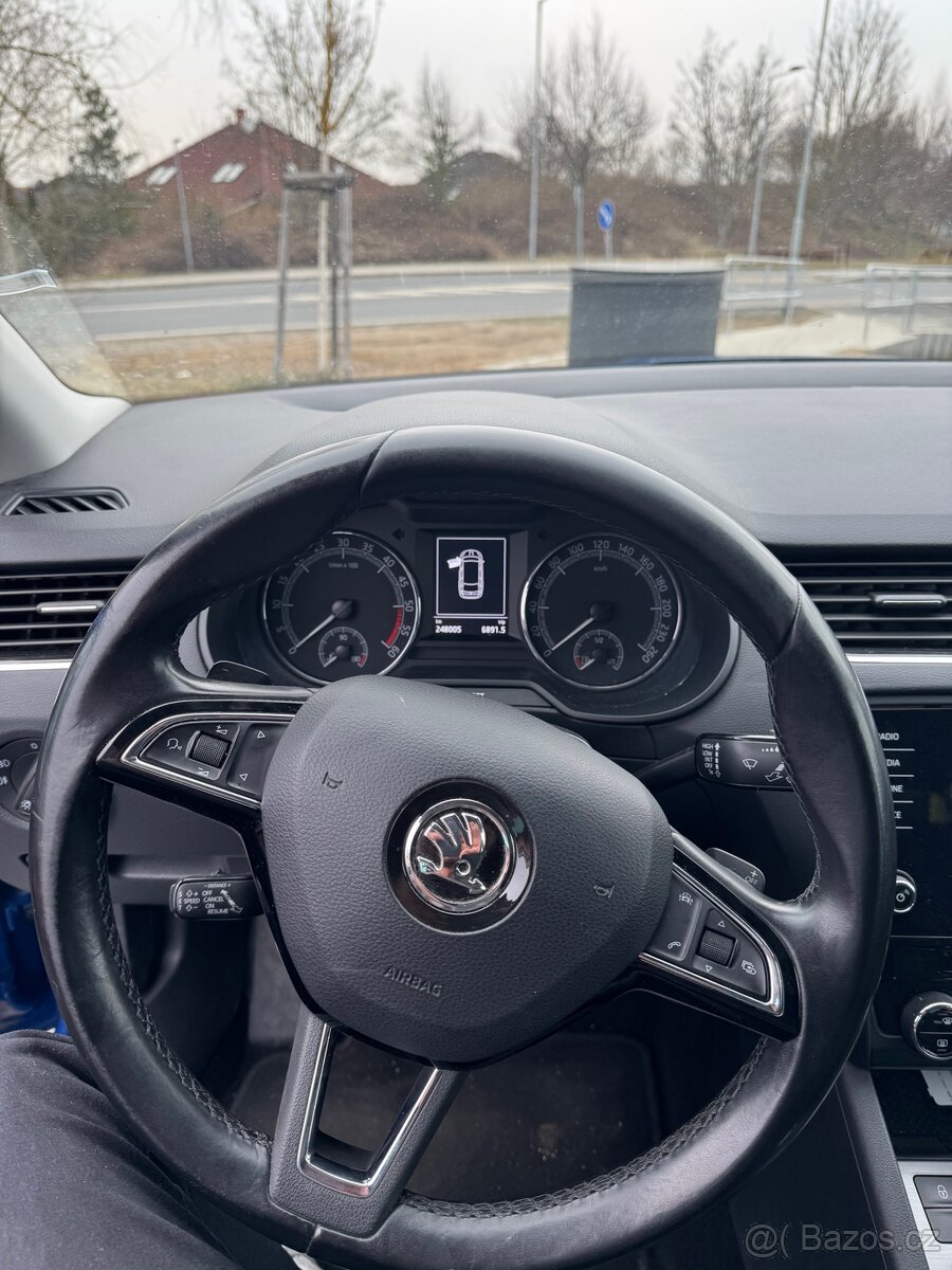 PRONÁJEM AUTA ŠKODA OCTAVIA 3 DSG NA TAXI BOLT A UBER - 5