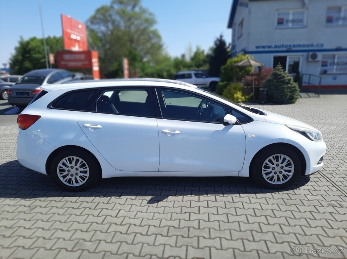 Kia Cee´d 1,4 CVVT-i KLIMATIZACEESP - 5