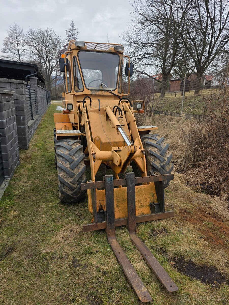 Kloubový nakladač 4×4 - 5