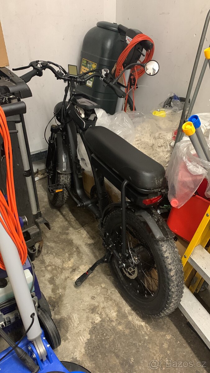 Elektrokolo max rychlost 40 km/h, dojezd 30 km - 5