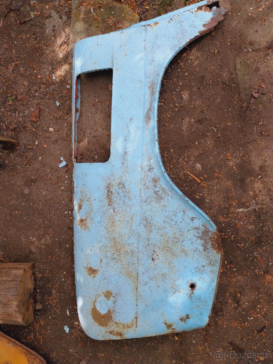 Mix 9 kusů blatníků na Škoda 100 nebo 110R - 5