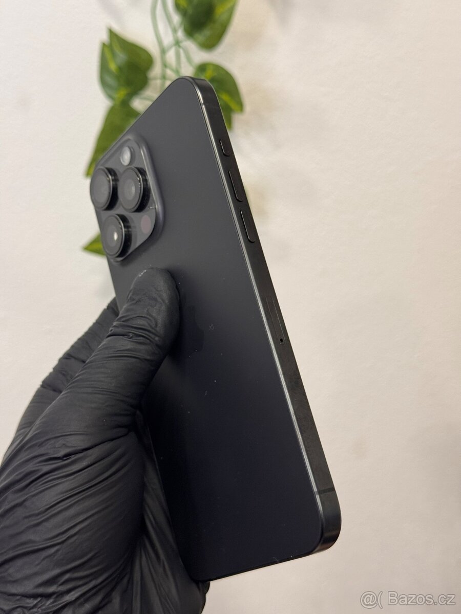 iPhone 15 Pro Max 256GB černý - 5