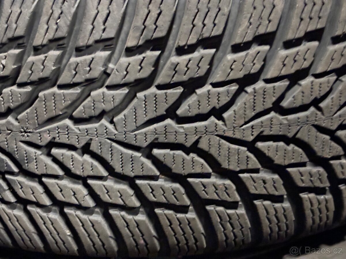 Original Alu disky Ford 6,5Jx16 ET50 a pneu 215/60R16 Nokian - 5