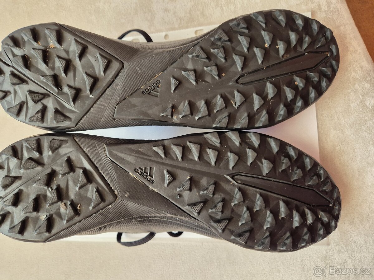 Turfy Adidas Predator Edge - 5