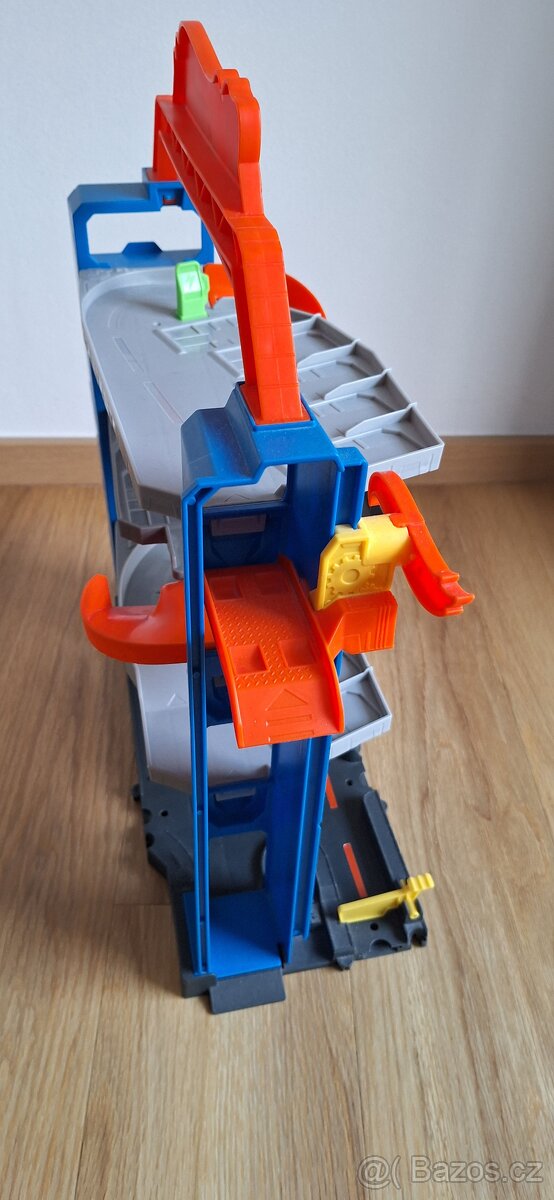Hot wheels garáž - 5