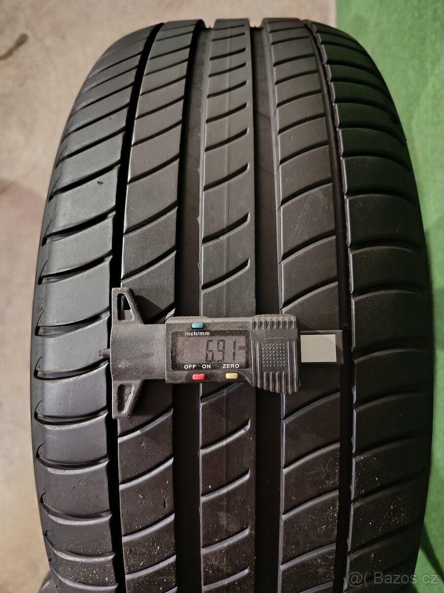 4ks letni 215/50/18 Michelin - 5