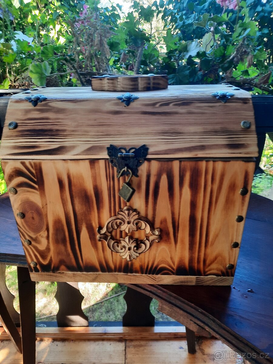 Dřevěná truhla - 5