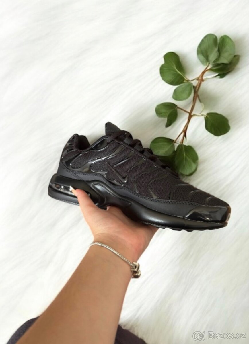 Nike TN Air Max Plus triple black-40 - 5