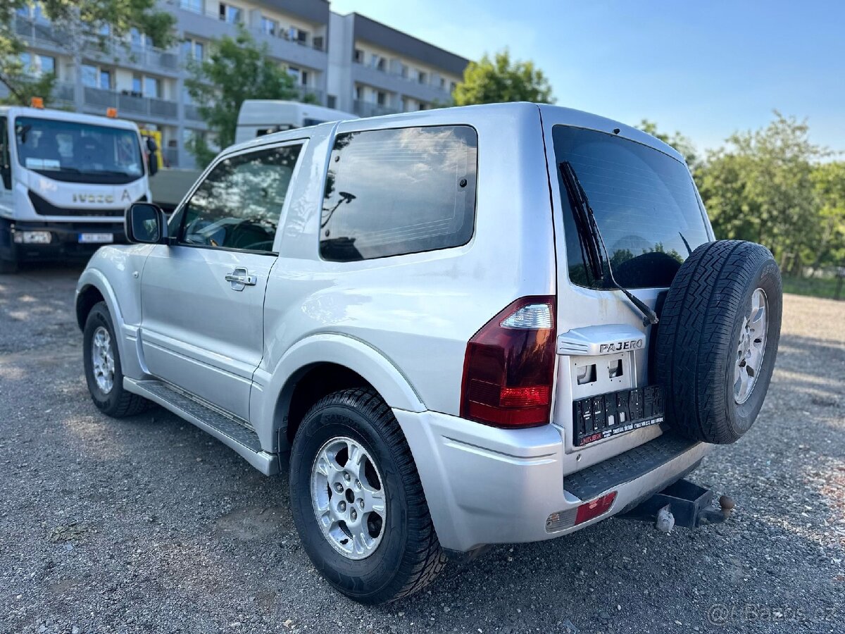 Mitsubishi Pajero 3.2 Di-D, 118 kW, 4x4, 2003