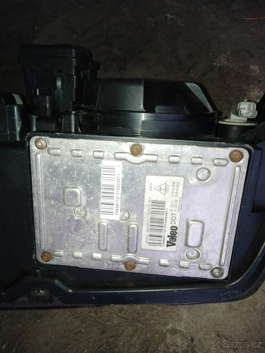 pravý přední světlomet R Laguna - 5