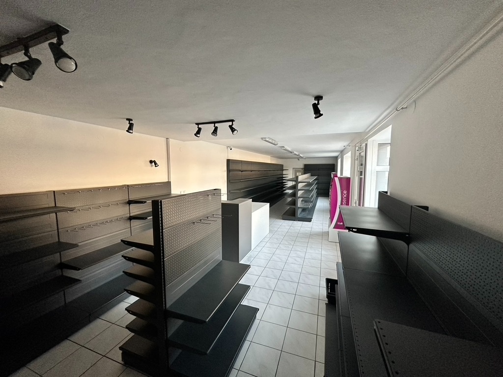 Pronájem prodejny 80m2 Dolní Němčí - 5