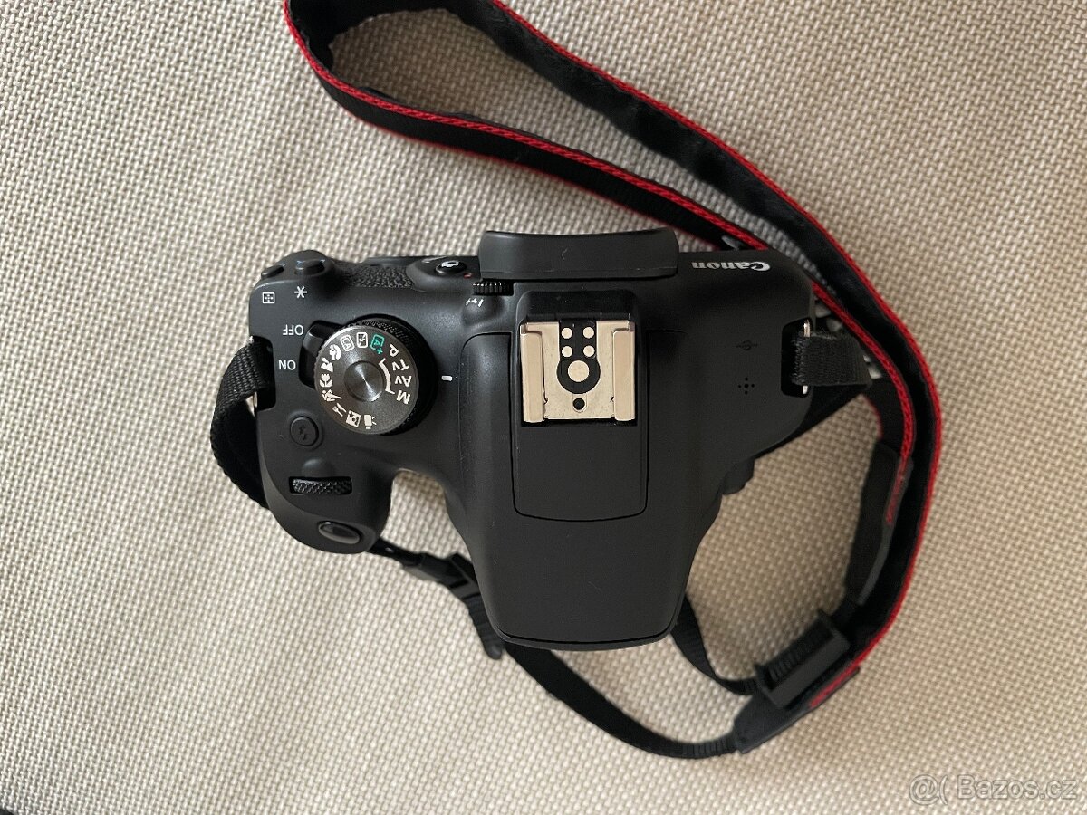 Canon EOS 2000D + objektiv Canon EF-S 18–55 mm - 5