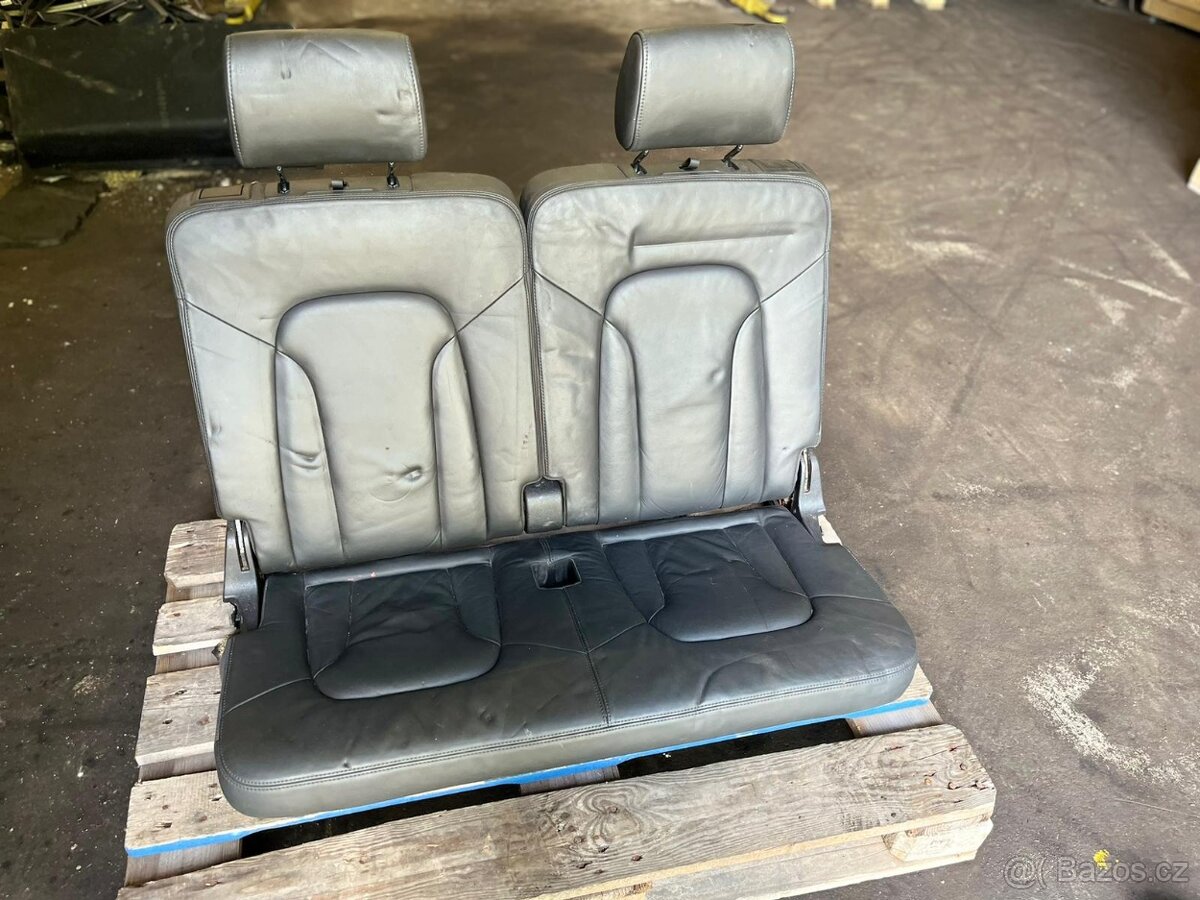 /// Sedačky Audi Q7 S-line kůže 2008 /// - 5