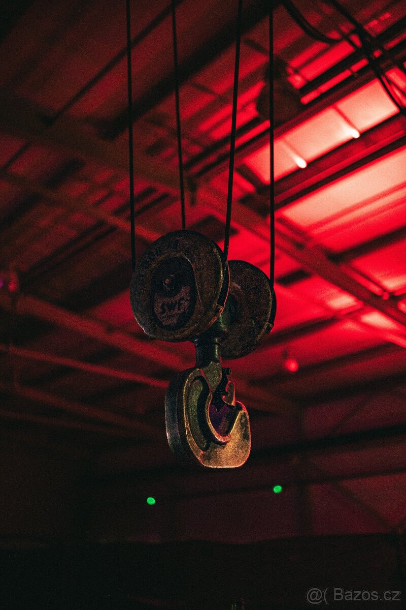 Sony A6500 + Sigma 18-50mm f/2.8 - 5