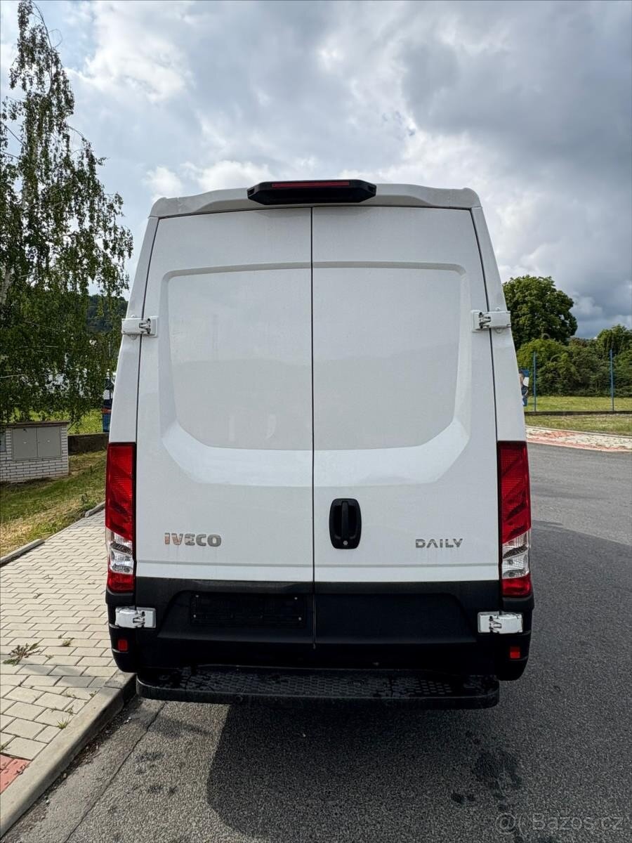 Iveco Daily 2,3 35S16V (2022) - 5