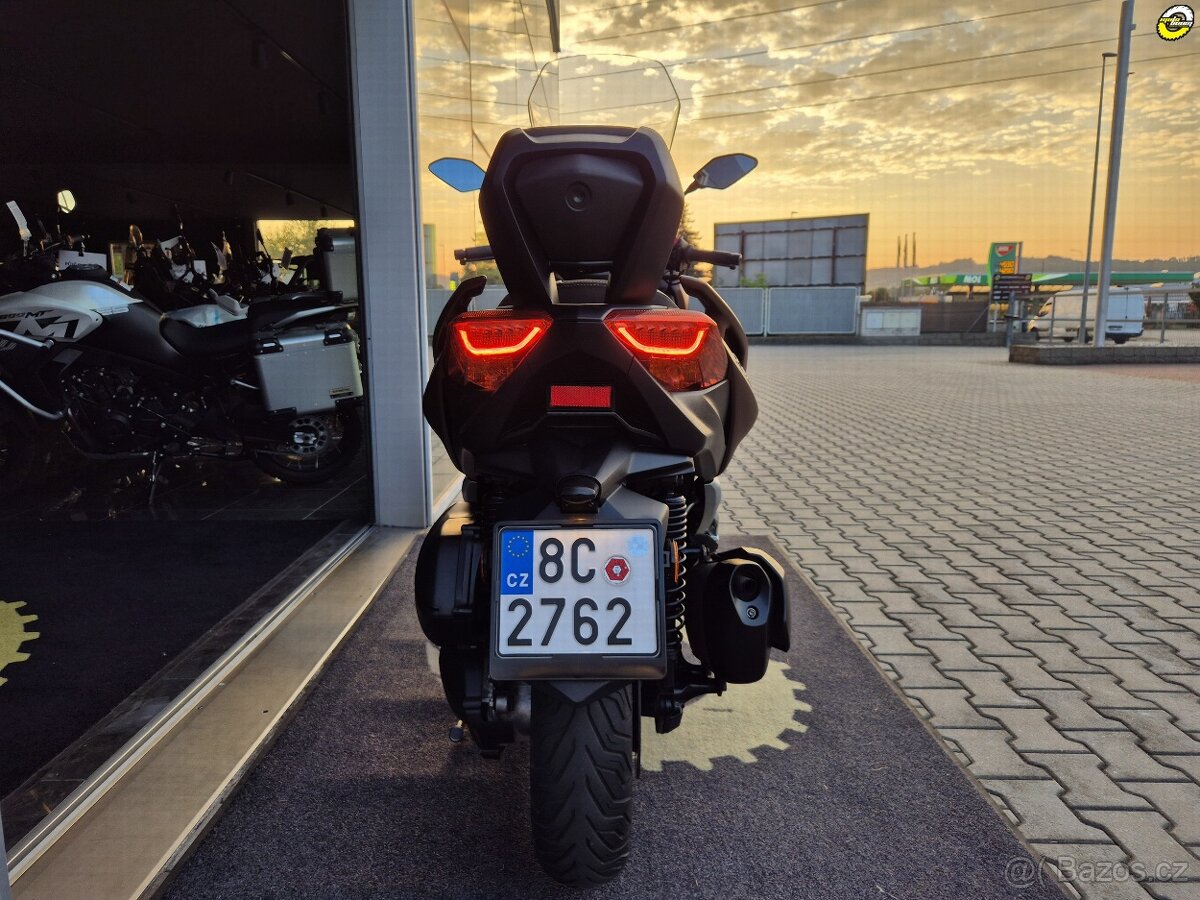 Yamaha X-Max 300 - 5