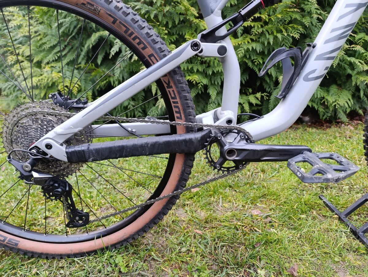 Canyon neuron 5 2022 - 5