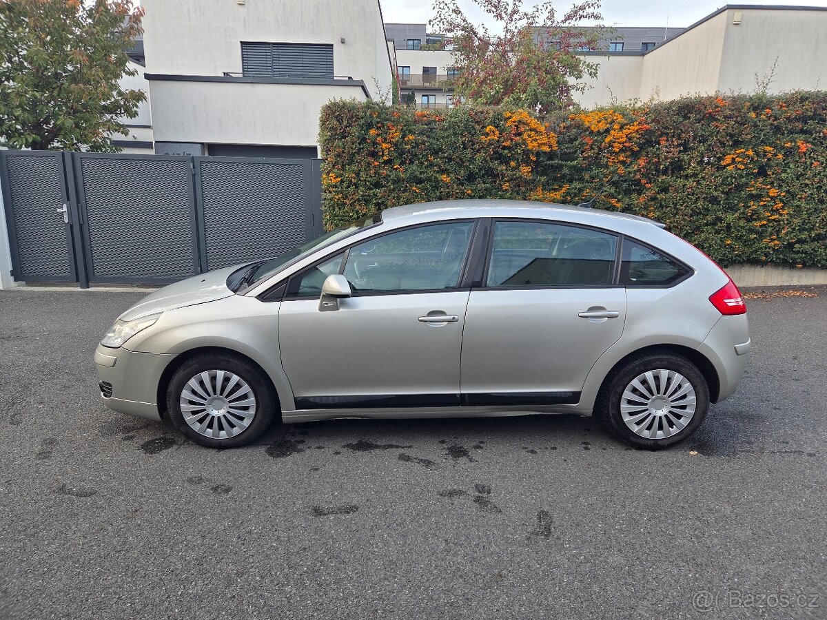 2008 Citroen C4 - hatchback - 5
