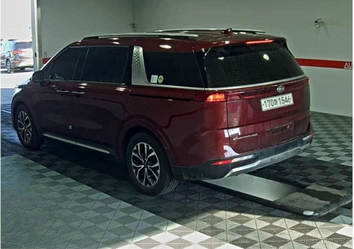 Kia Carnival 2.2- VŮZ NA CESTĚ - 5