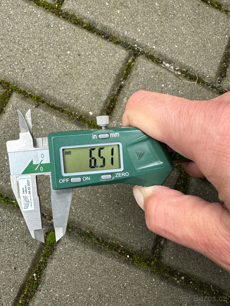 Prodám zimní pneumatiky HANKOOK 235/45 R19 - 5