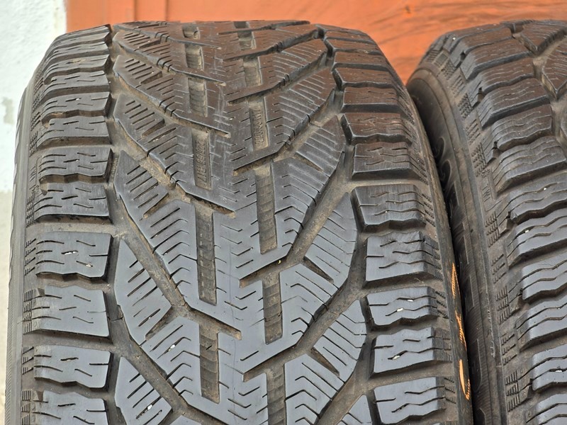 Zimní Kormoran 225/55/17XL - 5