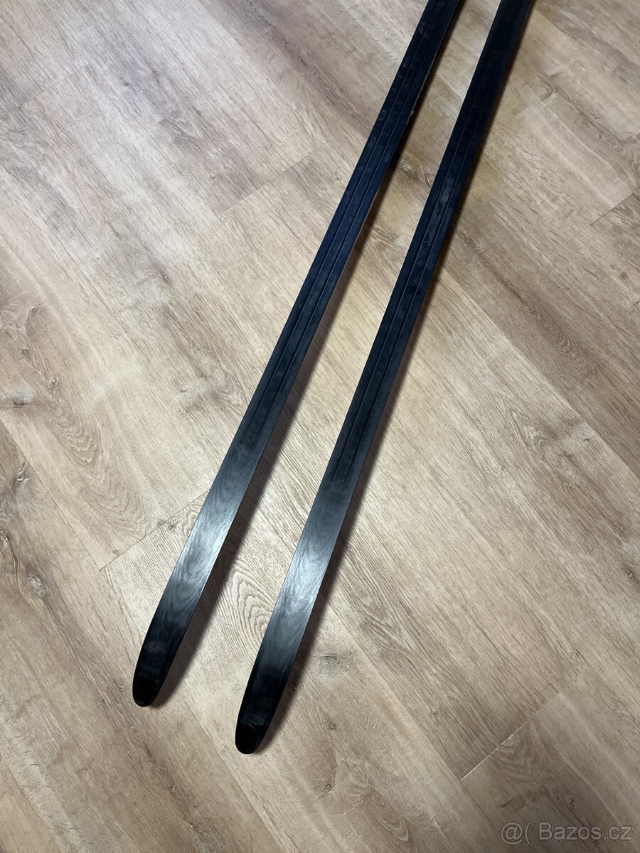 Běžkařská výbava-184cm, boty 41 1/3, hůlky 150cm - 5