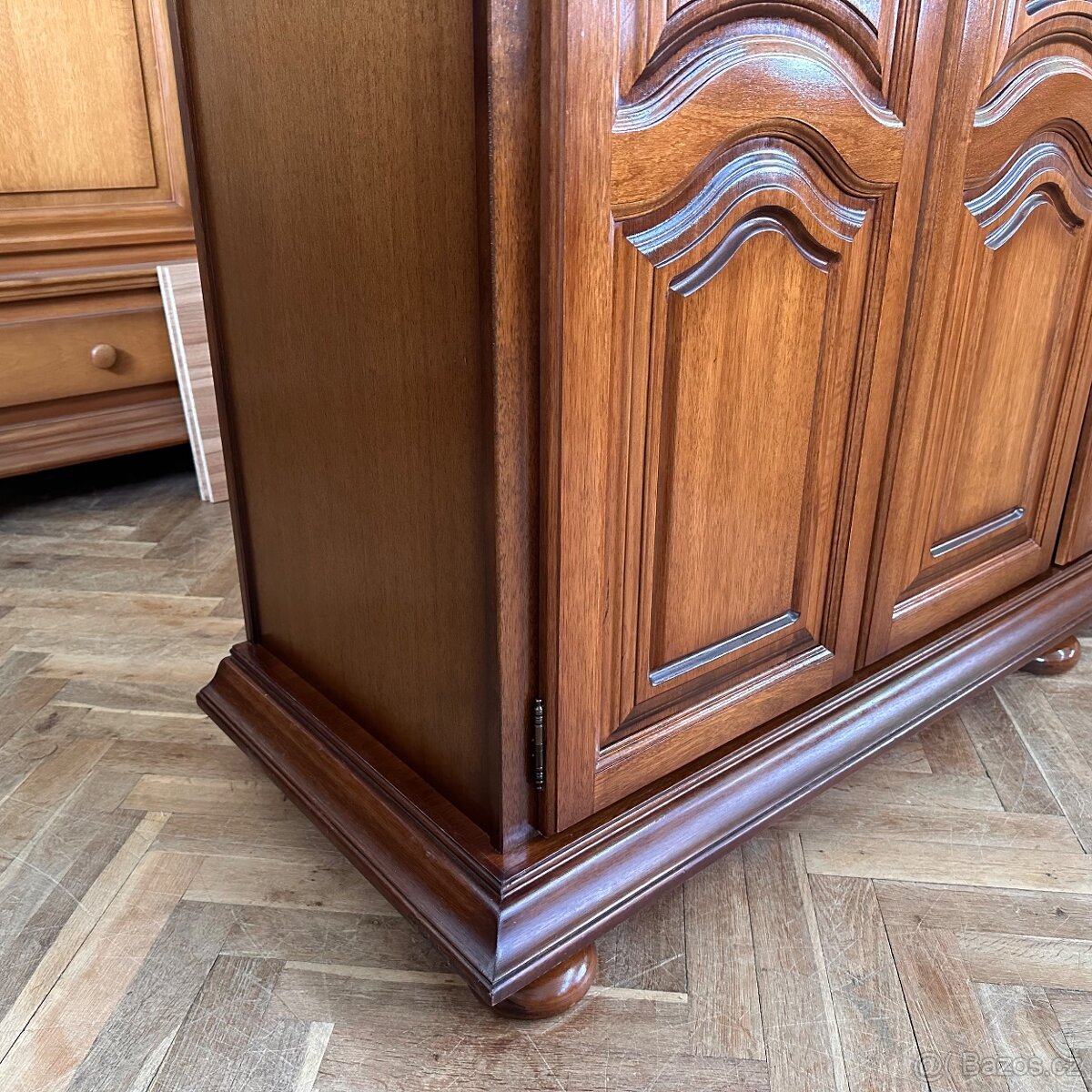 Šatní skříň dubová - 5