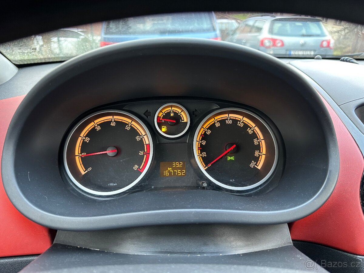 Prodám Opel Corsa 1.2 - 5