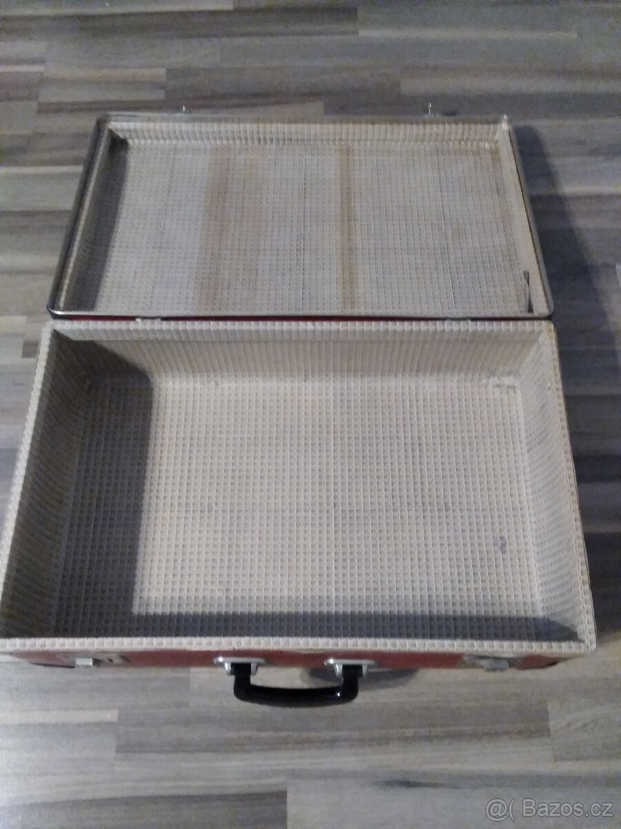 retro Kufr Kazeto - 5