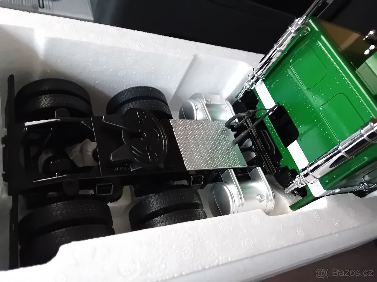 Peterbilt 352 Pacemaker SZM 1978 - Ltd 1/400 1:18 Road Kings - 5