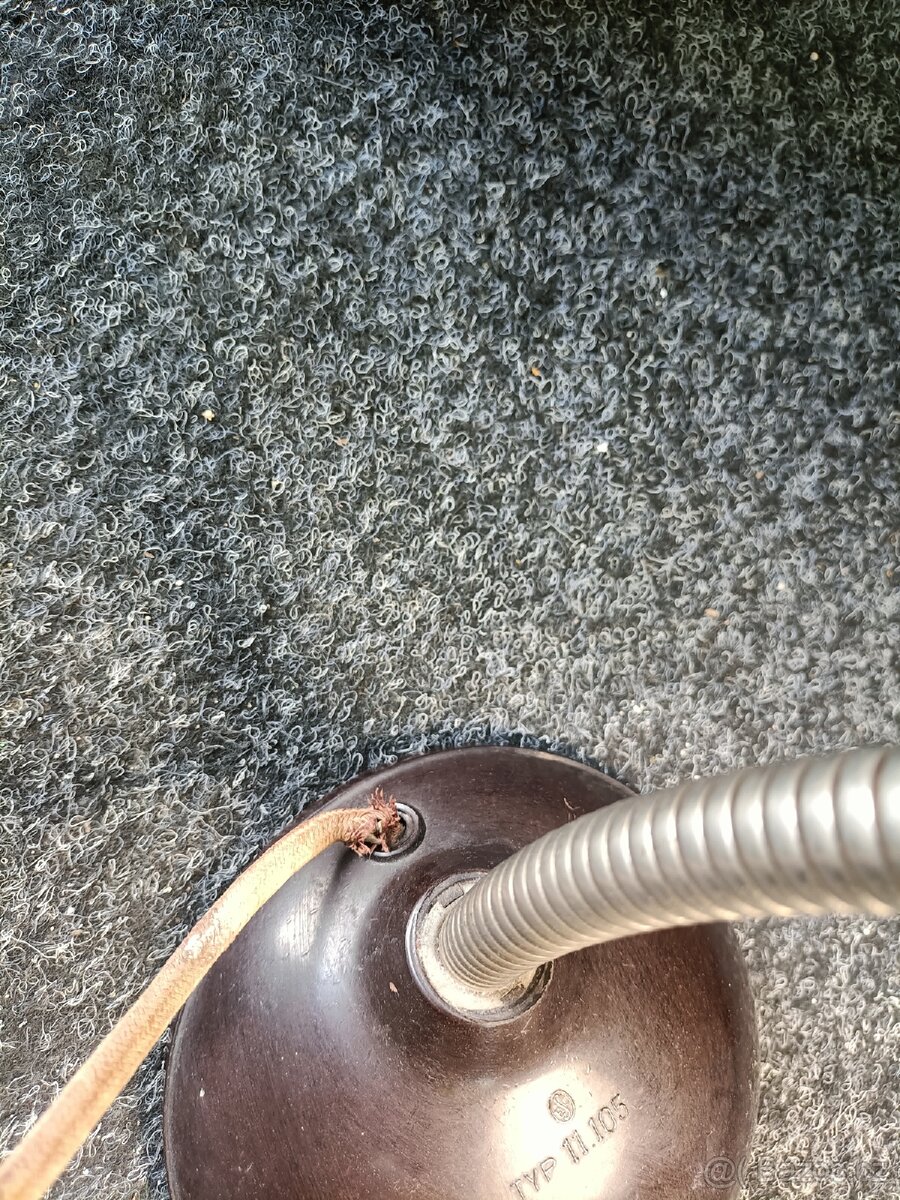 Bakelitova lampička - 5