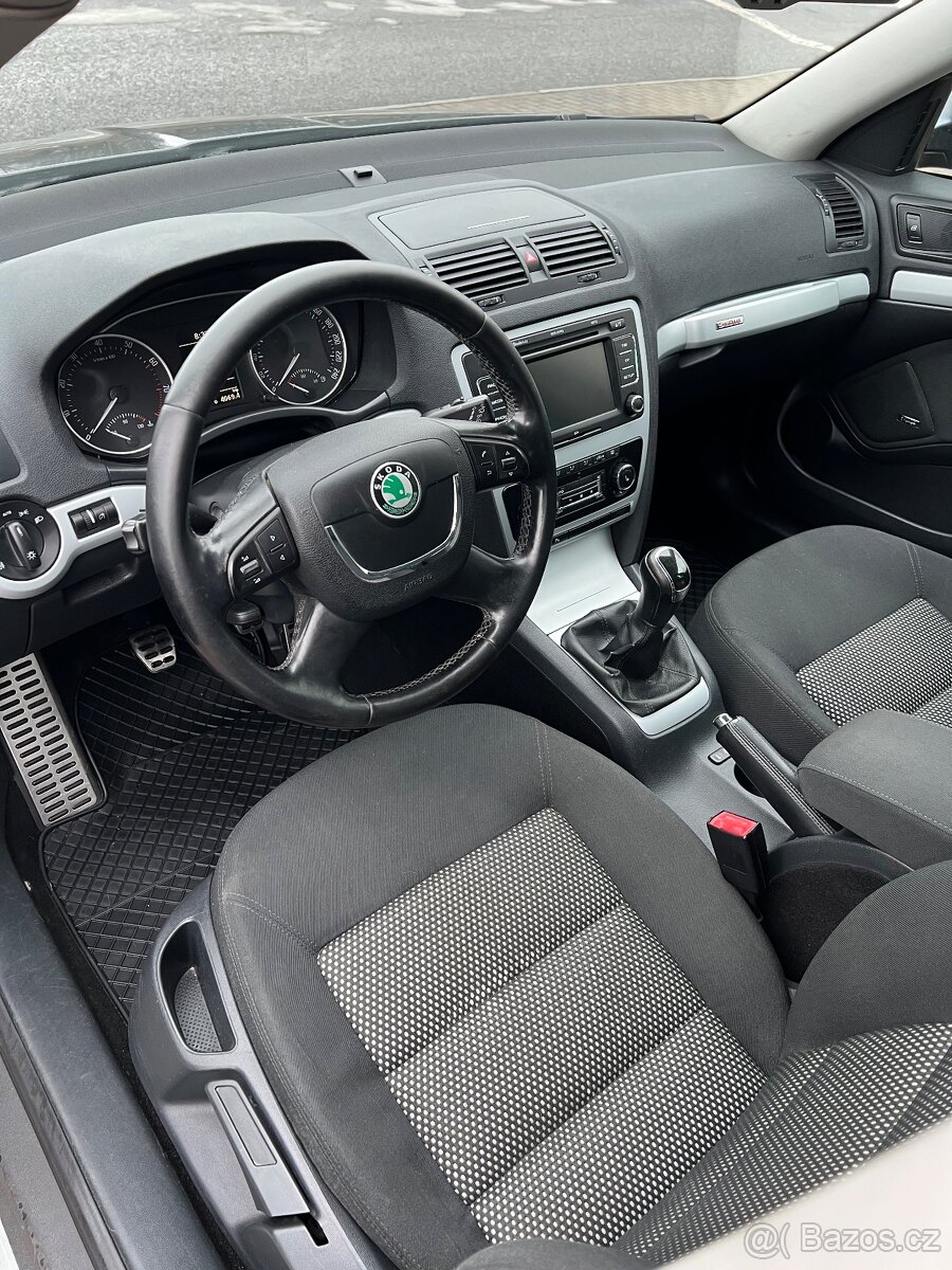 Škoda Octavia 2 Facelift Scout 1.8 TSI 4×4 - 5