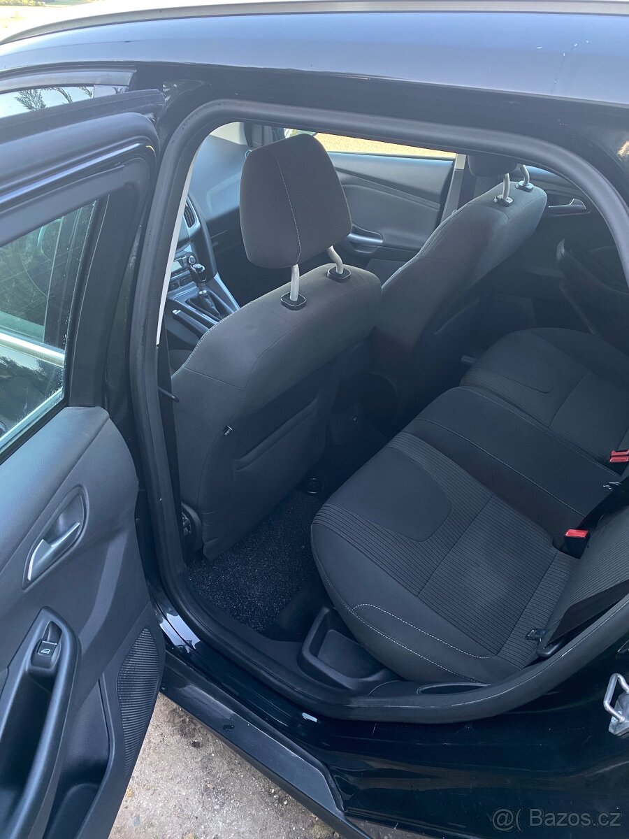 Ford Focus combi 1.6 - 5