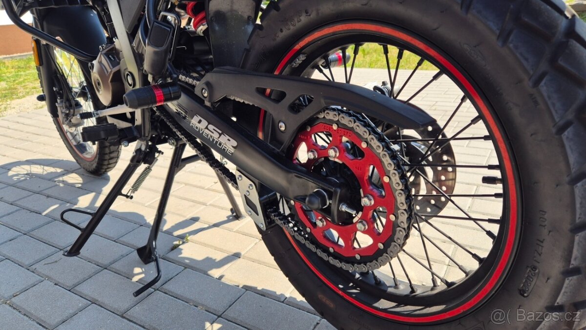Prodám UM DSR ADVENTURE 125 TT / 11kW / 10,9Nm