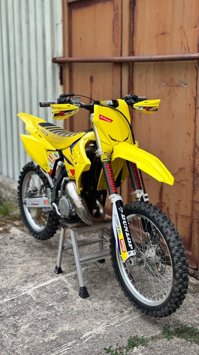 Suzuki RM 125