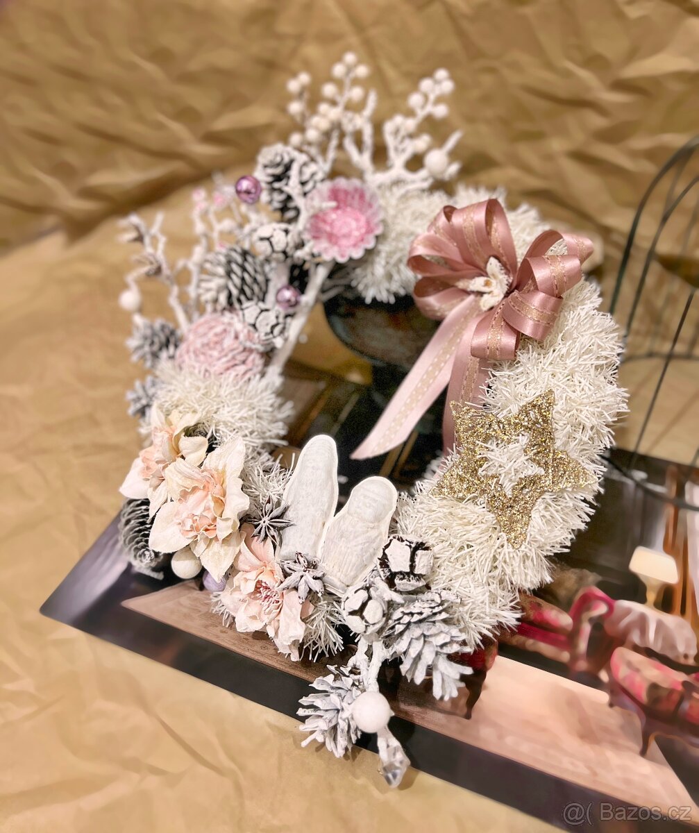 Vánoční věnec Zimní pohádka White Christmas 50 cm - 5