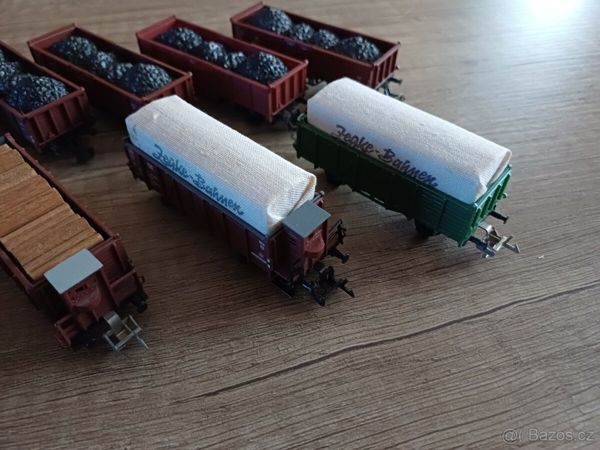 Otevřené vagony s nákladem. TT - 5
