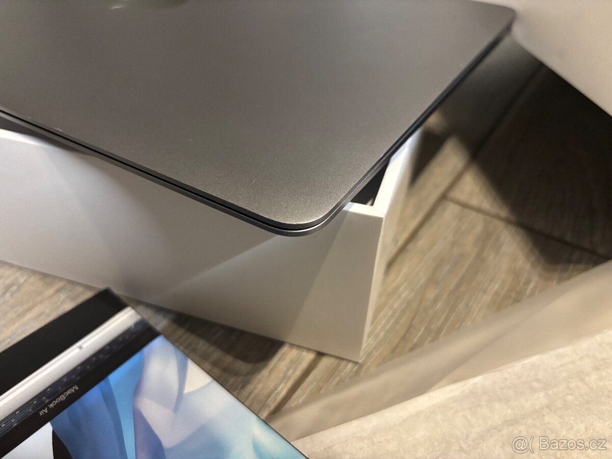 Apple MacBook Air 13 - 5