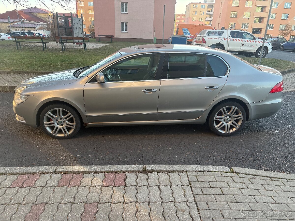 Prodám Škoda Superb 2.0 TDi 103Kw. Automat - 5