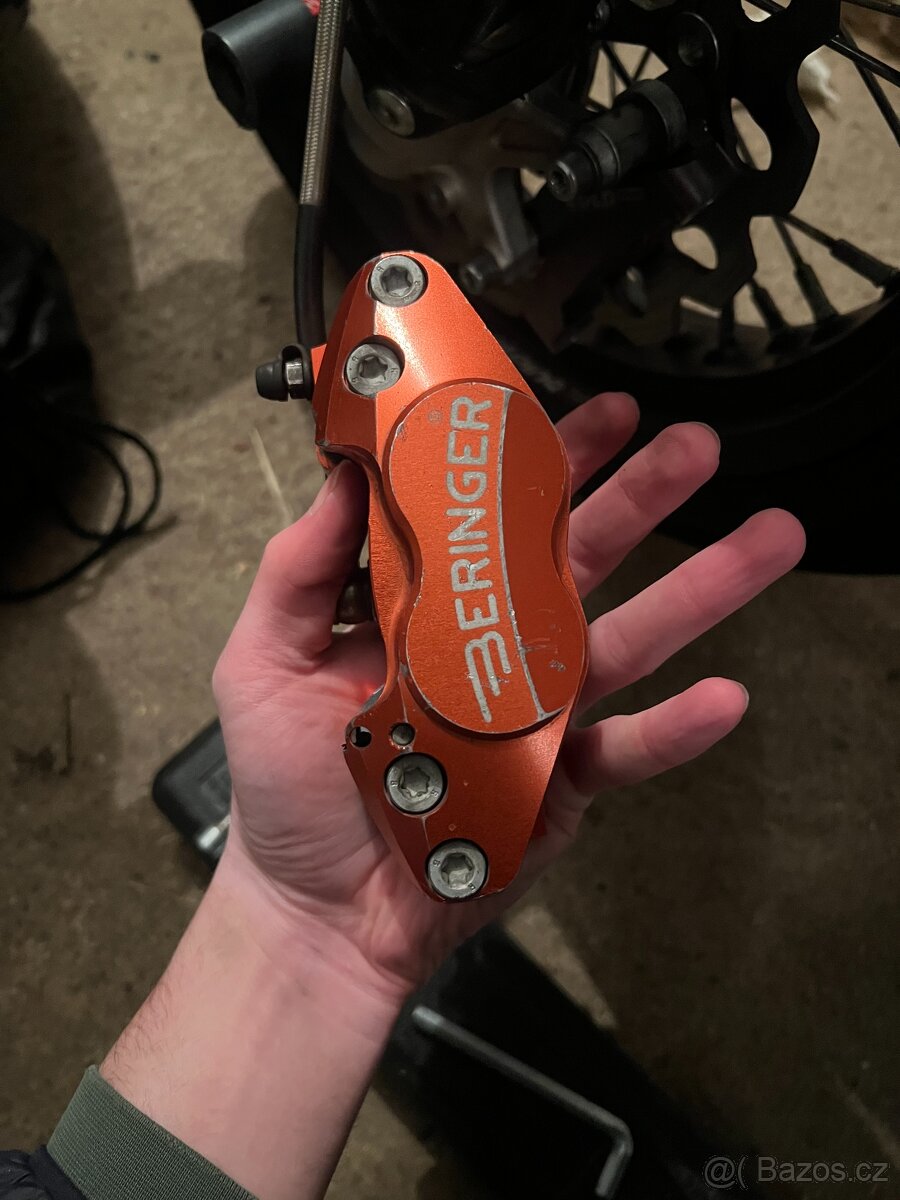 Beringer brzdový třmen čtyřpístek - 5