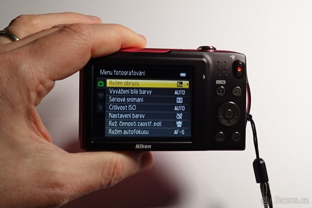 Nikon Colpix S3300 růžový - 5