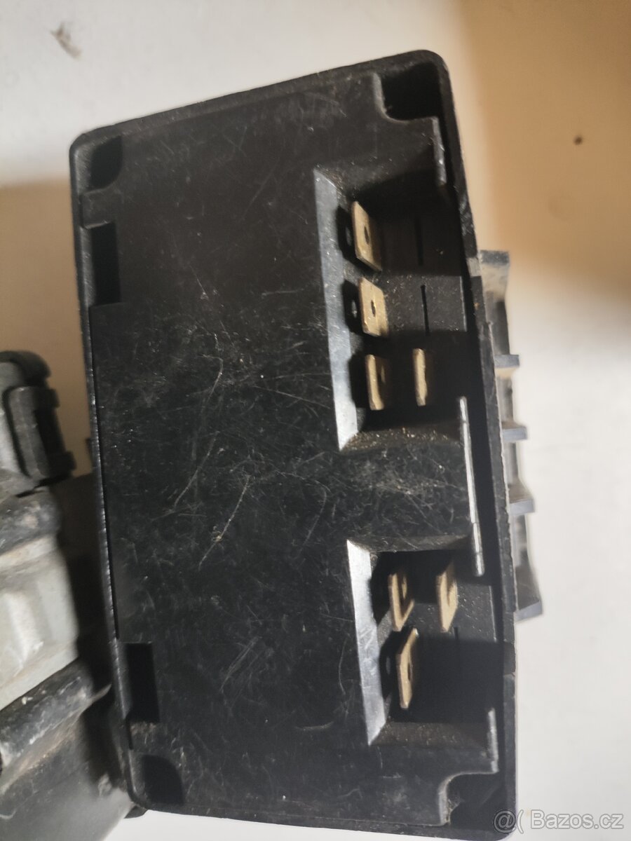 Nissan Datsun 280 - 5