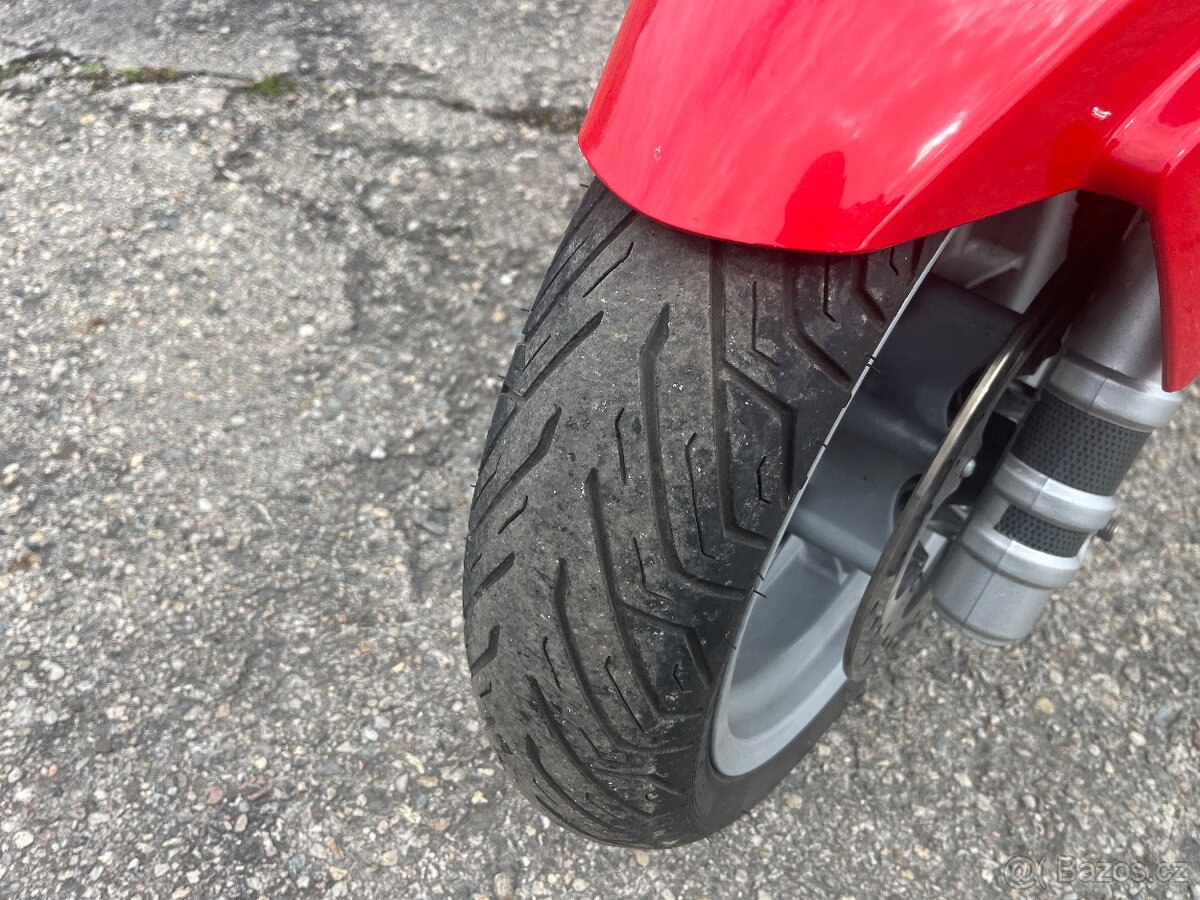 Gilera Nexus 500i - 5
