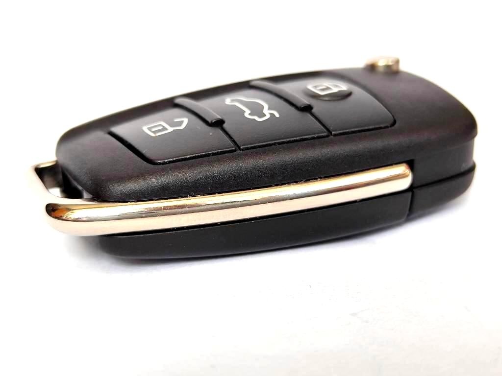 Klíč Audi A4 / S4 / 8E0837220 / 8E0837220K. - 5