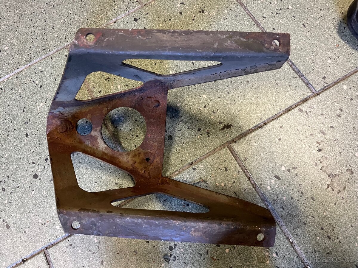 US vodní kanistr ,lékárna jeep atd - 5