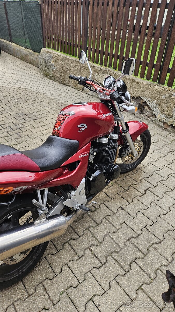 Kawasaki ZR7, r2000 - 5