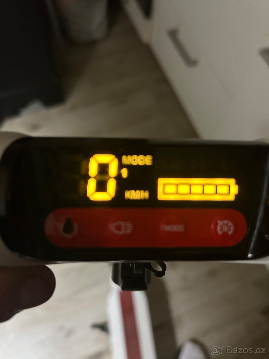 Elektrická koloběžka - 5