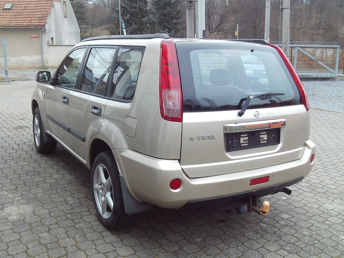 Nissan X-TRAIL 2,5 benzin - 5
