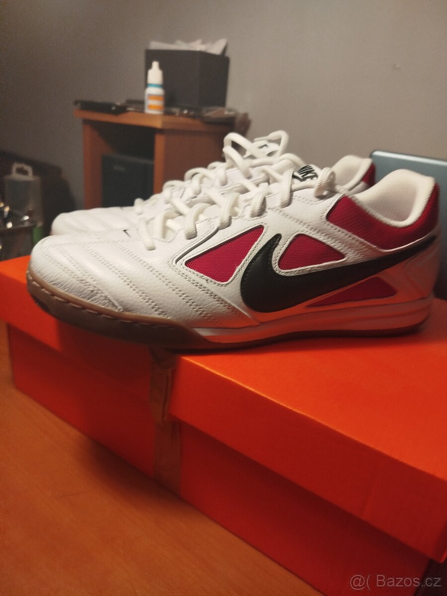 Boty Niké - 5
