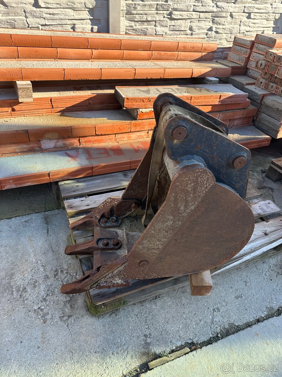 Prodám lopatu JCB 2CX - 5